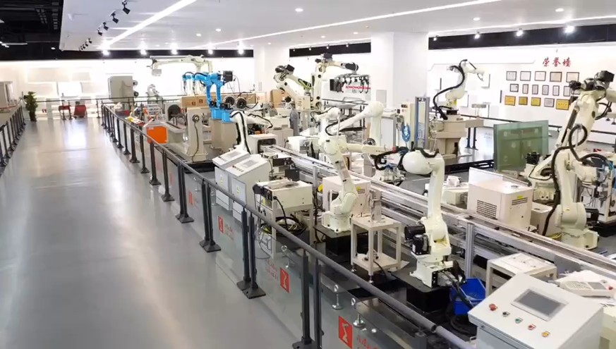 智能工业学院